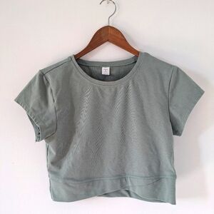 Old Navy Powerchill M Crop Top